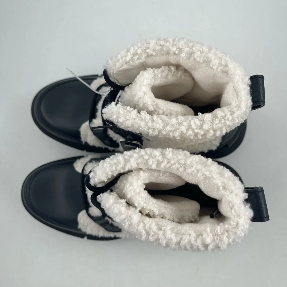 Sorel Womens Explorer II Joan Cozy-Size 6.5-Black & White Sherpa Boot-Ships Free